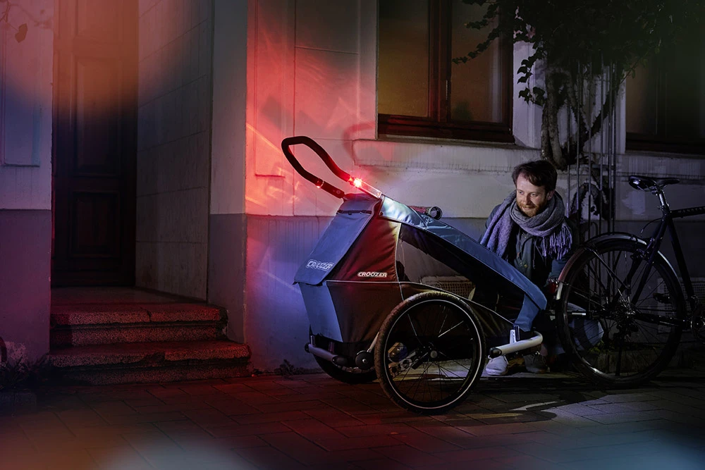 Croozer Schiebebügel Mit Sensorlicht (Einsitzer) – Bild 2